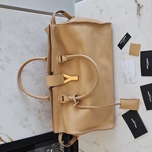 YSL SAINT LAURENT Calfskin Medium Classic Y Cabas Beige